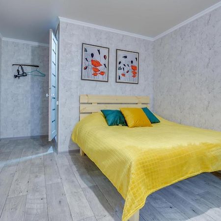 Yourhouse На Розыбакиева Утепова Недалеко От Меги Almatî Exterior foto