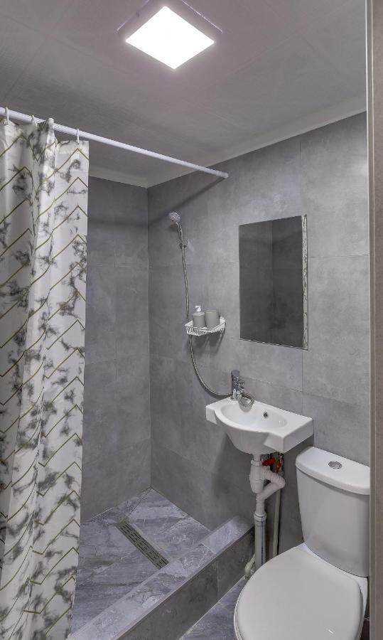 Yourhouse На Розыбакиева Утепова Недалеко От Меги Almatî Exterior foto